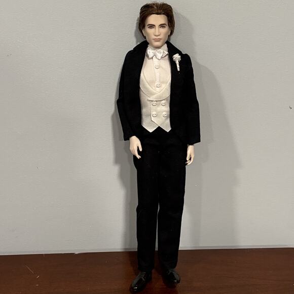 Barbie Twilight Saga Breaking Dawn Part One Wedding Edward Loose
